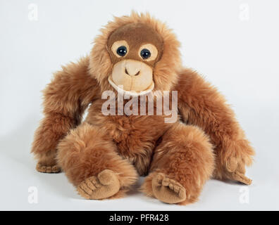 Monkey giocattolo morbido, vista frontale Foto Stock