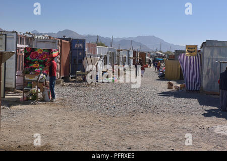 Il contenitore bazaar a Murghab sull'Autostrada del Pamir, Tagikistan Foto Stock