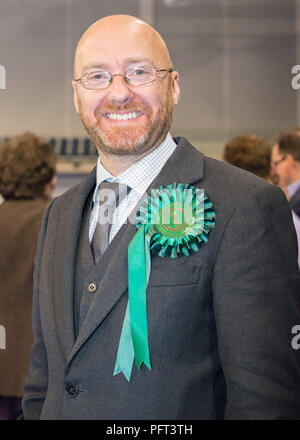 Patrick Harvie MSP - Leader del scozzese del partito dei Verdi, Regno Unito le elezioni parlamentari, Emirates Arena, Glasgow, Scozia - 9 giugno 2017 Foto Stock