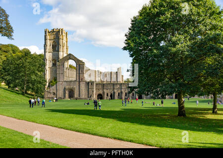 Fountains Abbey a Ripon, North Yorkshire.