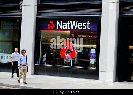 Nat west bank, la zona centrale di Londra, Inghilterra Foto Stock