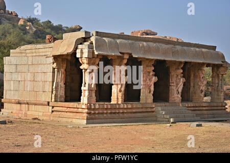 "Cavallo Giocattolo (Kudure gombe.) Mandapa vicino Vijaya Vitthala tempio, Hampi, Karnataka' Foto Stock