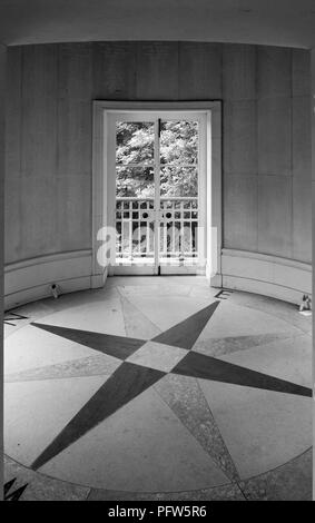 13 Giugno 2015 Il Runnymede Air Forces Memorial, progettato da Sir Edward Maufe, per commemorare, gli uomini e le donne che hanno perso la vita durante la seconda guerra mondiale, Foto Stock