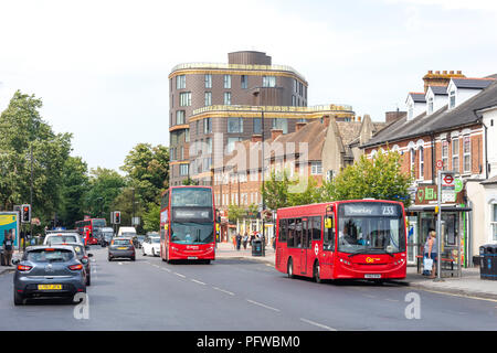 Station Road, Sidcup, London Borough of Bexley, Greater London, England, Regno Unito Foto Stock