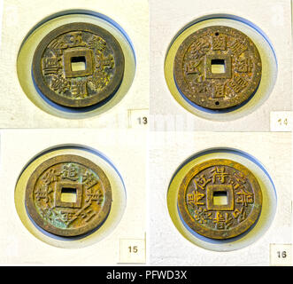 Collectibles moneta antica grande nel regno di Tu Duc re 1848 - 1883 periodo feudale in Vietnam Foto Stock