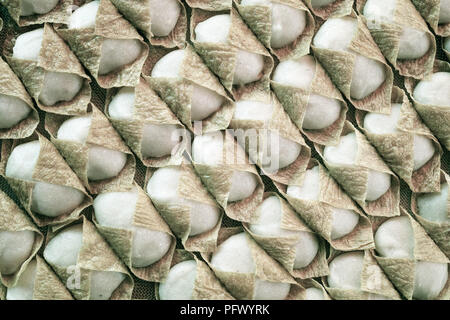 Piatti a base di frutti di mare freschi e di prodotti a base di pesce. Sekinchan villaggio di pescatori, la Malaysia peninsulare. Foto Stock