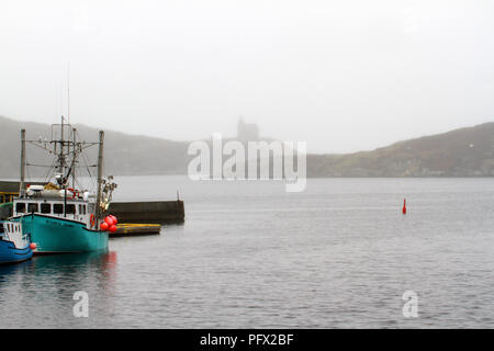 Imbarcadero in rosa Blanche porto e la baia di Diamante, Terranova, Canada Foto Stock