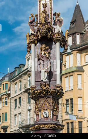 Fischmarkt Brunnen Fontana, Basilea, Svizzera Foto Stock