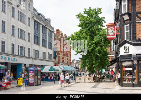 Area pedonale per High Street, Bromley, London Borough of Bromley, Greater London, England, Regno Unito Foto Stock