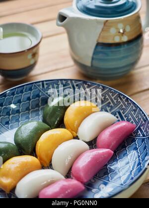 Cibo coreano Songpyeon, a forma di mezzaluna torta di riso Foto Stock