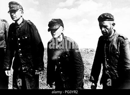 La II Guerra Mondiale, i soldati tedeschi prigionieri sul fronte russo nel 1945 Foto Stock