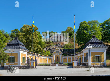Ingresso al museo all'aperto di Skansen, Djurgården, Stoccolma, Svezia Foto Stock