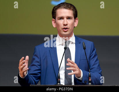 Erfurt, Germania. 23 Ago, 2018. Il Cancelliere austriaco Sebastian Kurz del Partito popolare austriaco (OVP) parlando al ricevimento annuale della CDU fazione del Land Turingia il parlamento dello stato. Credito: Britta Pedersen/dpa-Zentralbild/dpa/Alamy Live News Foto Stock