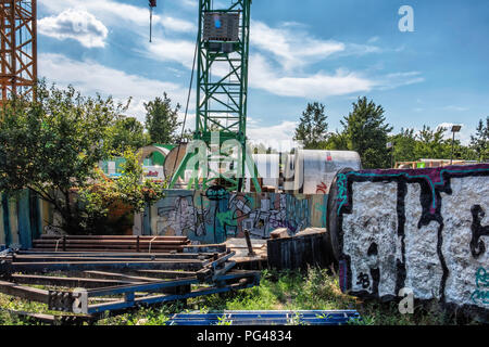 Berlin Mauer Park. Il punto di ingresso per un tunnel-alesatrice che è lo scavo di un 650 metri lungo canale di stoccaggio per le acque reflue Foto Stock