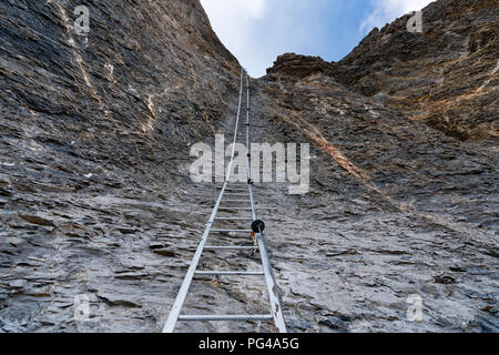 L'Arrampicata sul Gemmi-Daubenhorn via ferrata, Leukerbad, Svizzera, Europa Foto Stock