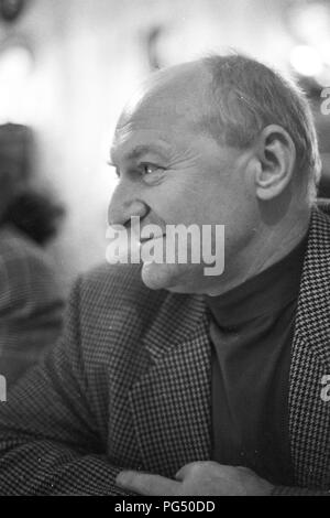 L'artista ceco Otakar Slavik ad una mostra delle sue opere di Wiener Neustadt. Foto Stock