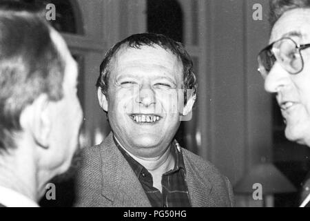 Il giornalista polacco Adam Michnik in occasione di una riunione dell'IWM (Institut fuer die Wissenschaft vom Menschen, Inglese: Istituto per le scienze umane) di Vienna. Michnik è editor-in-chief di Gazeta Wyborcza, la seconda più grande giornale del paese. Foto Stock