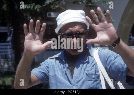 Il pittore ceco Josef Jira durante una vacanza a Cipro. Foto Stock