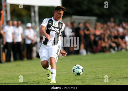 Paulo Dybala della Juventus FC in azione durante la pre-stagione amichevole tra Juventus A e Juventus B. Foto Stock