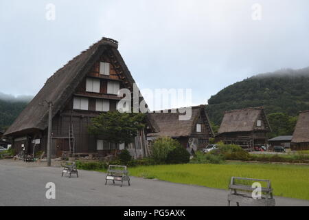 Gessho stile home in Shirakawago, Giappone Foto Stock