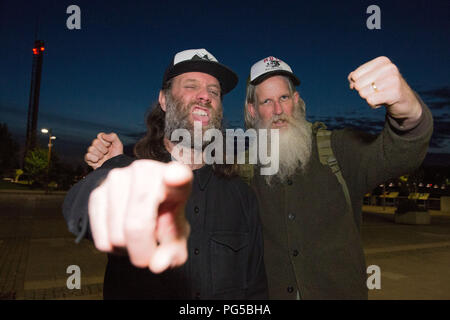 Rock band membri del Reef nella foto (sinistra) Gary Stringer su voce e (a destra) Bass Player Bessant Jack, Quay sessioni, BBC Scotland Glasgow, XVI Foto Stock