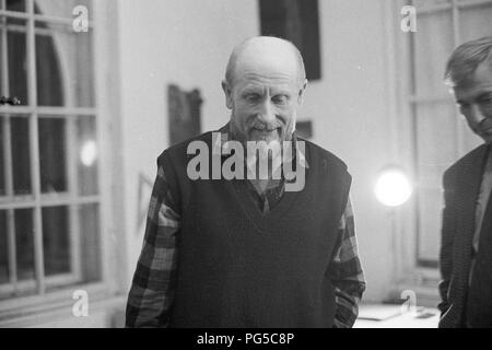 " La Repubblica ceca pittore e fotografo Pavel Nesleha nel suo studio di Praga. Dal 1987 Nesleha era un membro del gruppo di artisti ''Zaostali'' e dal 1990 docente presso l'Università di arti applicate di Praga. Foto Stock