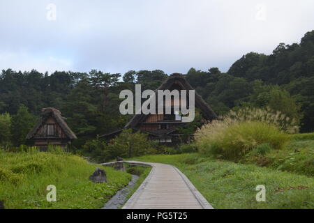 Gessho stile home in Shirakawago, Giappone Foto Stock