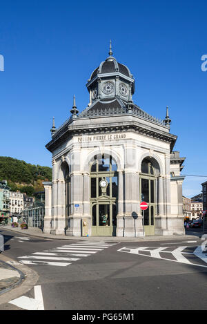 Pouhon Pierre le Grand / Peter il grande alloggiamento molla di guarigione nella città termale, Liegi, Belgio Foto Stock