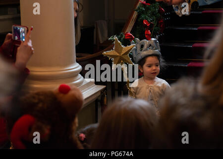 Cinderella live performance di Lytham Hall. Credito: Lee Ramsden / Alamy Foto Stock