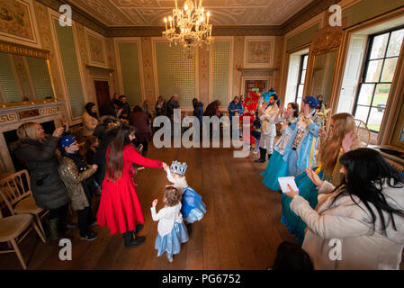 Cinderella live performance di Lytham Hall. Credito: Lee Ramsden / Alamy Foto Stock