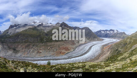 Vista sul ghiacciaio dell'Aletsch in Svizzera Foto Stock