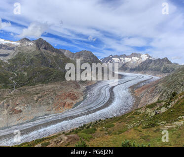 Vista sul ghiacciaio dell'Aletsch in Svizzera Foto Stock