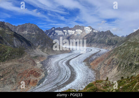 Vista sul ghiacciaio dell'Aletsch in Svizzera Foto Stock