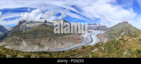 Vista sul ghiacciaio dell'Aletsch in Svizzera Foto Stock