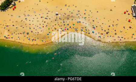 Spiaggia più popolare della regione della Ruhr si trova al Silver Lake II di Haltern am See, sabbia e acqua, dei Caraibi sensazione, lido, l'acqua turchese, bagnanti, Foto Stock