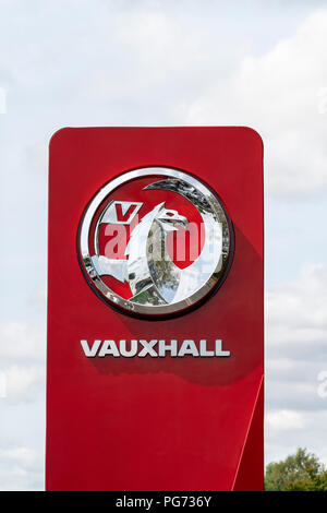 Auto Vauxhall di firmare con il nome e il logo Foto Stock