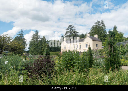 Aberglasney è una casa storica e giardini tra Llandeilo e Camarthen. Esso è stato presentato nel programma della BBC "Un giardino perduto nel tempo." Foto Stock