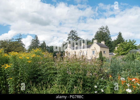 Aberglasney è una casa storica e giardini tra Llandeilo e Camarthen. Esso è stato presentato nel programma della BBC "Un giardino perduto nel tempo." Foto Stock