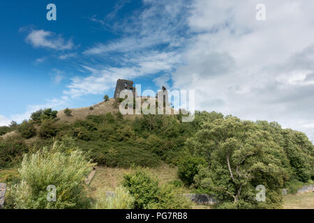 Dryslwyn Castello è situato su un promontorio roccioso nella valle Towy tra Llandeilo e Carmarthen, Pembrokeshire, Galles Foto Stock