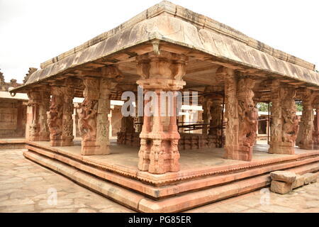 Bhoga Nandeeshwara tempio, Nandi Hills, Karnataka, India Foto Stock