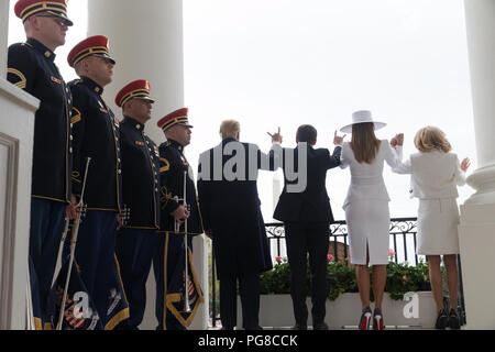 La cerimonia di arrivo del Presidente della Francia e la Sig.ra Macron Gazzetta Visita di Stato di Francia Foto Stock