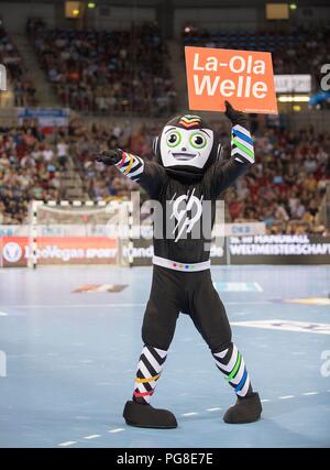 Dusseldorf, Deutschland. Il 22 agosto, 2018. Funzione, la mascotte del Hanabll nel Campionato del Mondo 2019 in Germania/Danimarca è chiamato Stan (un visitatore proveniente dallo spazio esterno). Handball Super Cup 2018, SG Flensburg-Handewitt (FL) - Rhein-Neckar Loewen (RNL) 26:33, il 22.08.2018 in Duesseldorf/Germania. | Utilizzo di credito in tutto il mondo: dpa/Alamy Live News Foto Stock