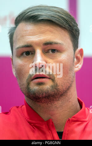 23 agosto 2018, Germania Berlino: Ex Para atleta competitivo Heinrich Popow in occasione di una conferenza stampa a margine del Parlamento Para di atletica. Foto: Jens Büttner/dpa-Zentralbild/dpa Foto Stock