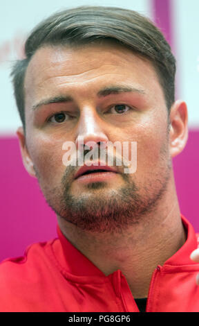 23 agosto 2018, Germania Berlino: Ex Para atleta competitivo Heinrich Popow in occasione di una conferenza stampa a margine del Parlamento Para di atletica. Foto: Jens Büttner/dpa-Zentralbild/dpa Foto Stock