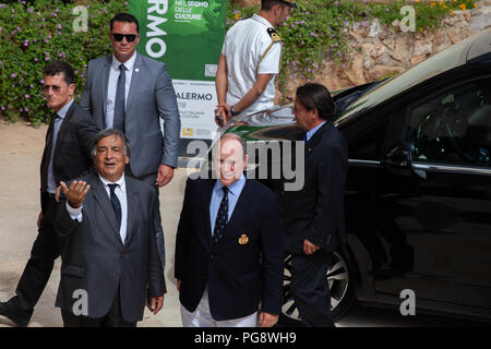 Palermo, Italia. 21 Ago, 2018. Il Principe Alberto II di Monaco è stato nominato cittadino onorario di Palermo a Villa Niscemi. Credito: Antonio Melita/Pacific Press/Alamy Live News Foto Stock