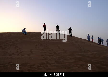 Il sultanato di Oman, aeroporto e desert drive Foto Stock