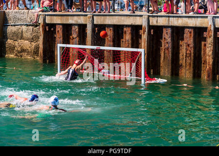 Lyme Splash acqua di mare Campionati del Polo Foto Stock