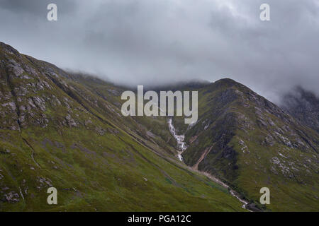 Vista di Ben Starav dalle sponde del Loch Etive Foto Stock