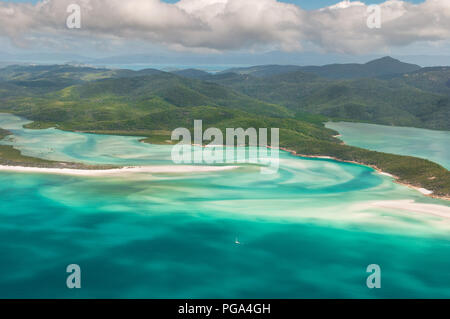 Antenna di Whitsunday Island e la famosa collina di ingresso. Foto Stock