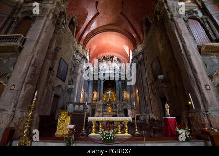 Interno della chiesa Igreja de Sao Domingos, Lisbona, Portogallo. Foto Stock